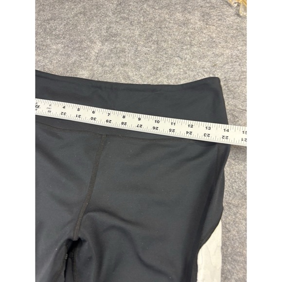 Zyia Light N TIght Hi-Rise Cropped Leggings Womens 8-10 Black White Leopard - Picture 3 of 6